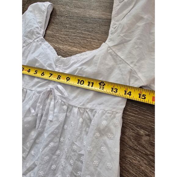 White Cotton Eyelet Blouse S Romantic Boho / Cottagecore Top Babydoll Blouse - Picture 7 of 8
